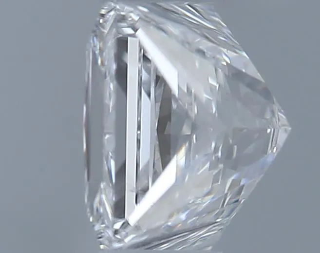 0.7 Carat